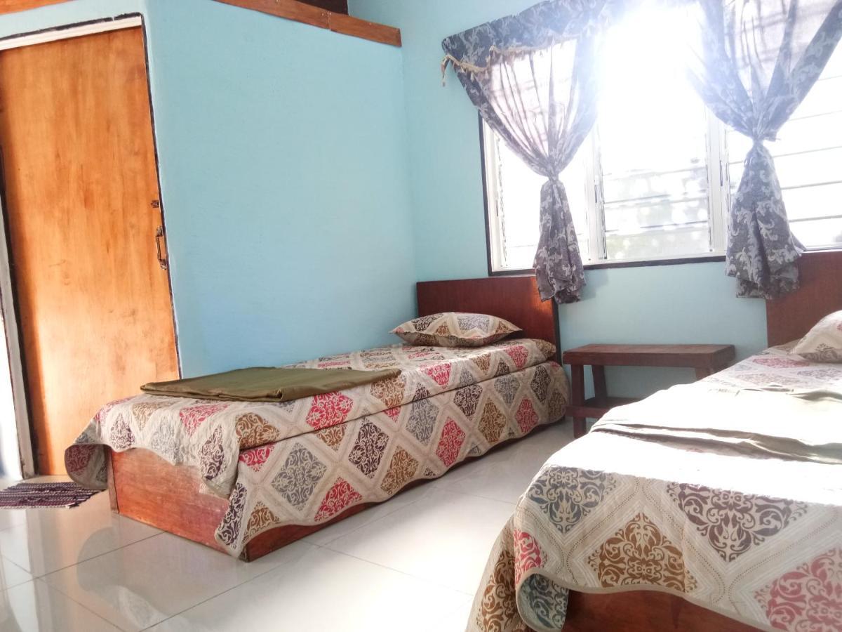 Roomstay Tok Abah A Kuala Rompin Kültér fotó